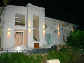 Harvest Weavers Hotel
